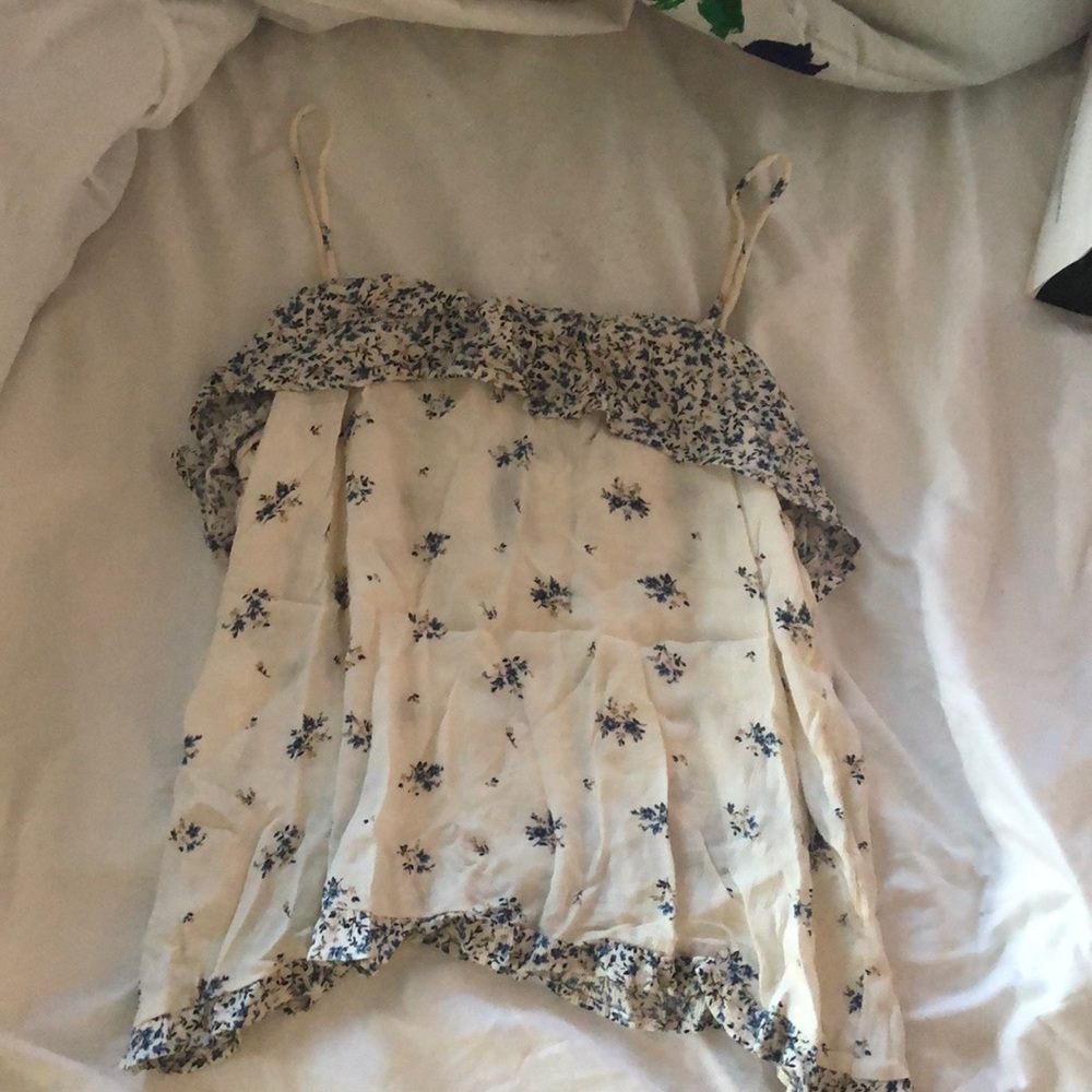 Slightly cropped floral tank top/blouse - Picture 2 of 4